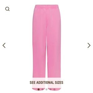 Skims fleece boyfriend lounge pants. bubble gum color